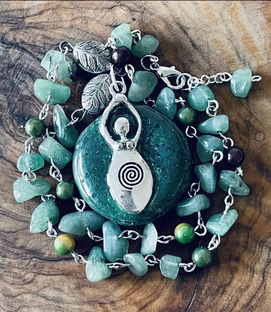 Green Aventurine Crystal Healing Spiral Goddess Pendant Wicca Pagan Witch Jewellery Abundance Prosperity